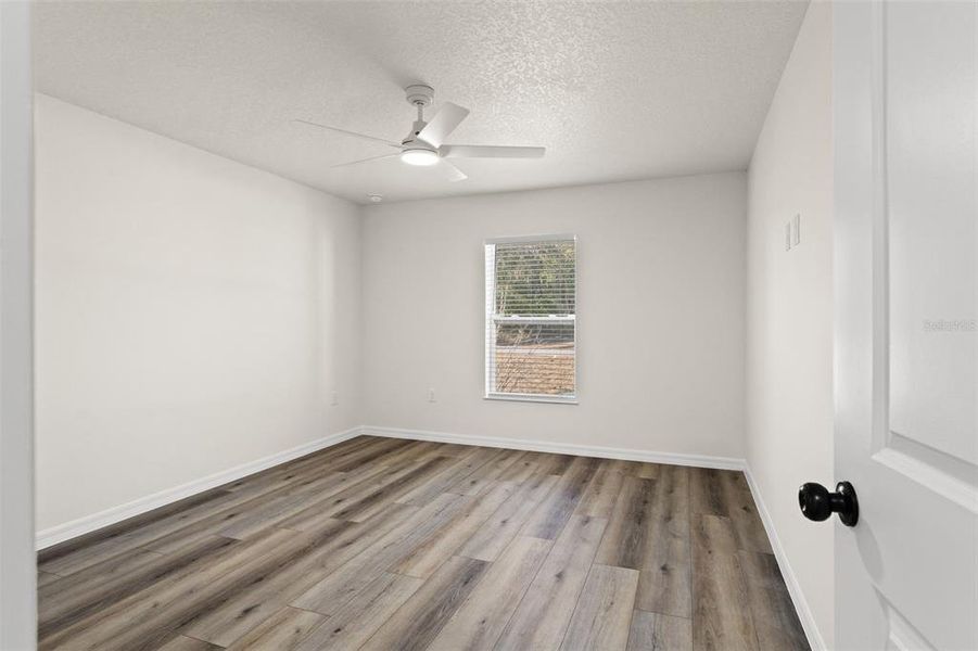 Spacious, unfurnished interior of a new home in , Spring Hill (Image 28).