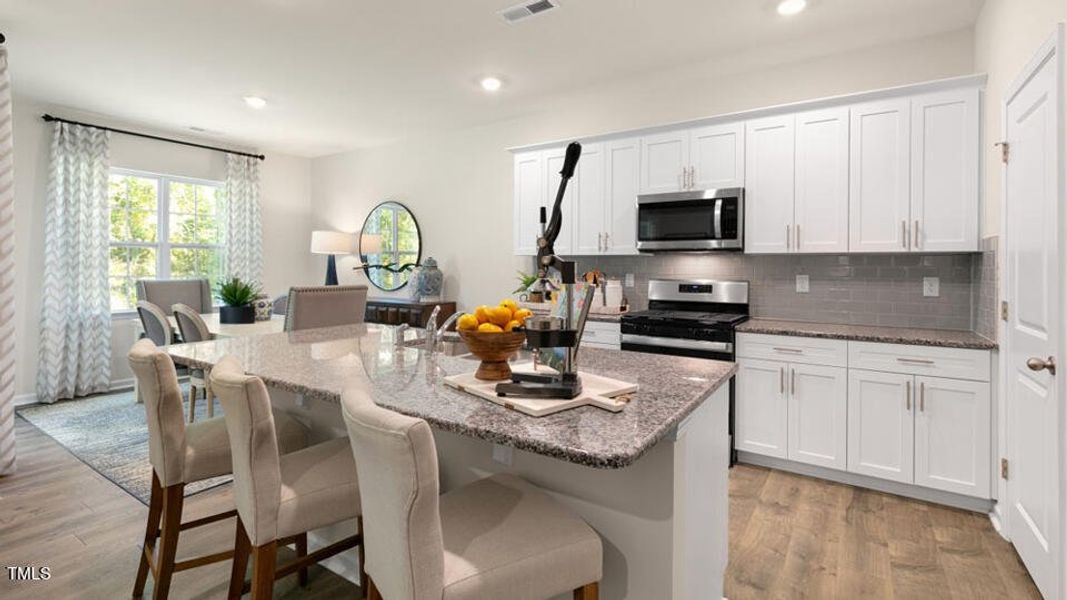 dr-horton-anderson-farm-booth-model-017 dr-horton-anderson-farm-booth-model-017