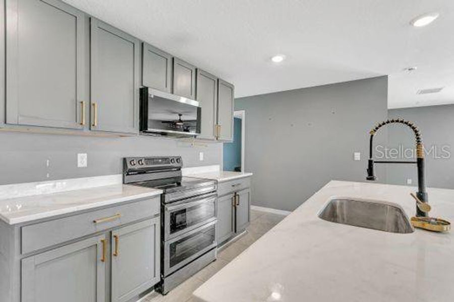 Furnished interior view inside a new home in Evergreen, Bradenton (Image 15). Furnished interior view inside a new home in Evergreen, Bradenton (Image 15).