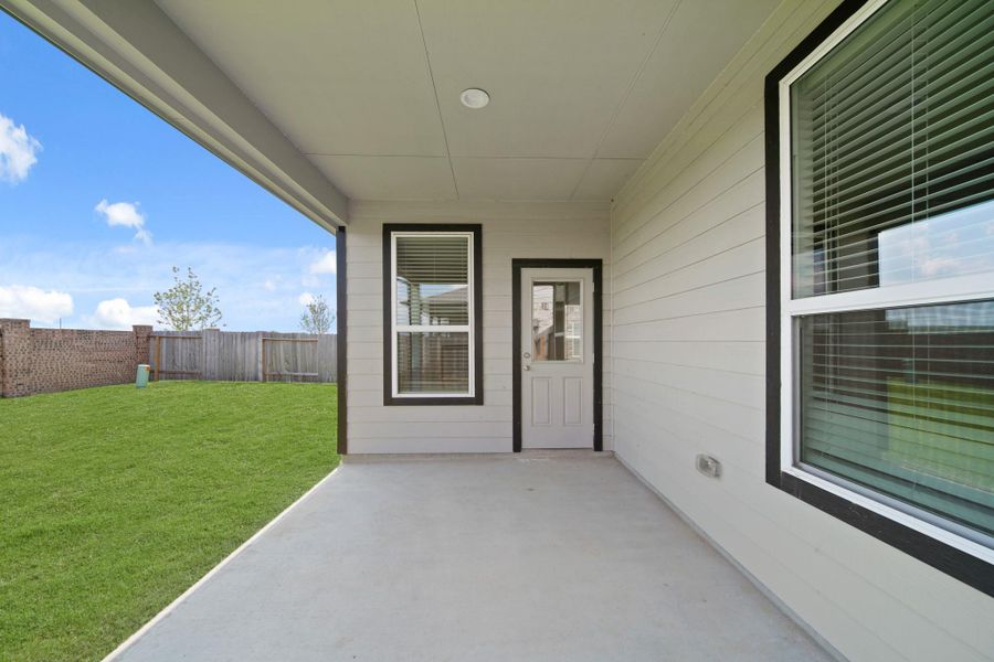 Spacious, unfurnished interior of a new home in Beacon Hill, Waller (Image 29).