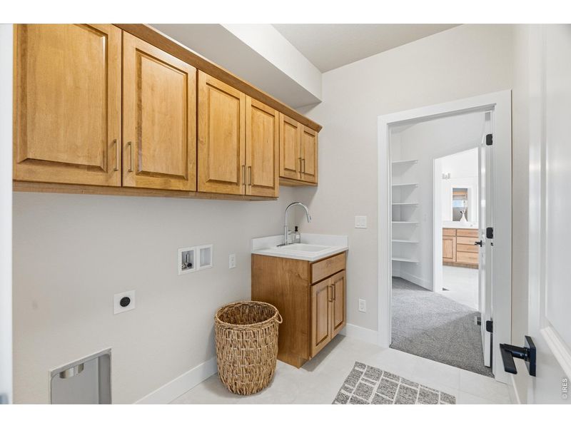 Furnished interior view inside a new home in , Windsor (Image 32).
