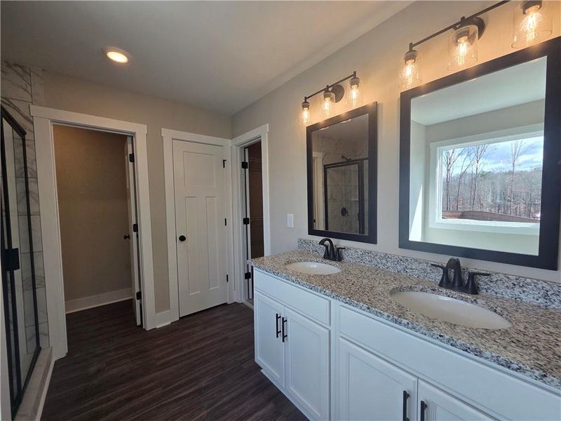 Furnished interior view inside a new home in Benson Estates, Dallas (Image 10).