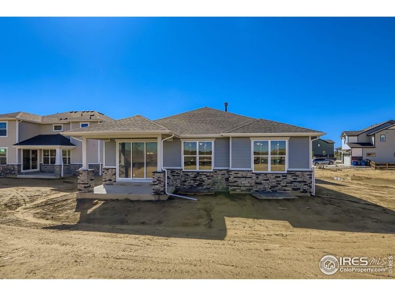 Image 23 of a home in Barefoot Lakes.