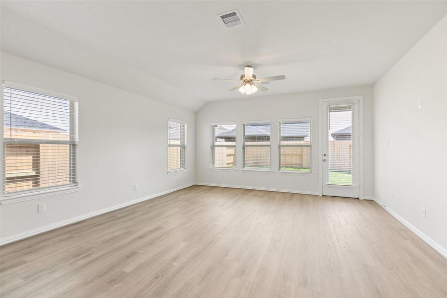 Spacious, unfurnished interior of a new home in Cypress Green, Hockley (Image 12). Spacious, unfurnished interior of a new home in Cypress Green, Hockley (Image 12).