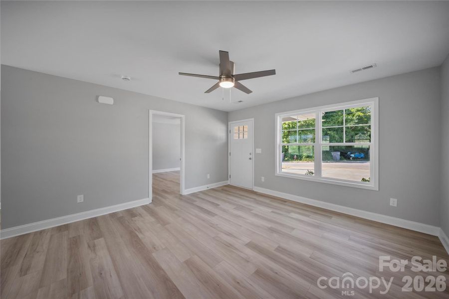 Spacious, unfurnished interior of a new home in , Kannapolis (Image 11).