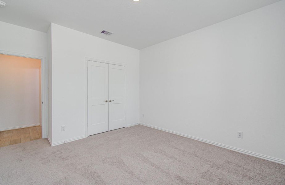 Spacious, unfurnished interior of a new home in , Fulshear (Image 26). Spacious, unfurnished interior of a new home in , Fulshear (Image 26).