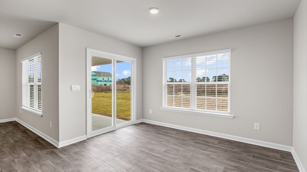 Spacious, unfurnished interior of a new home in Bynum Farms, Farmville (Image 20).