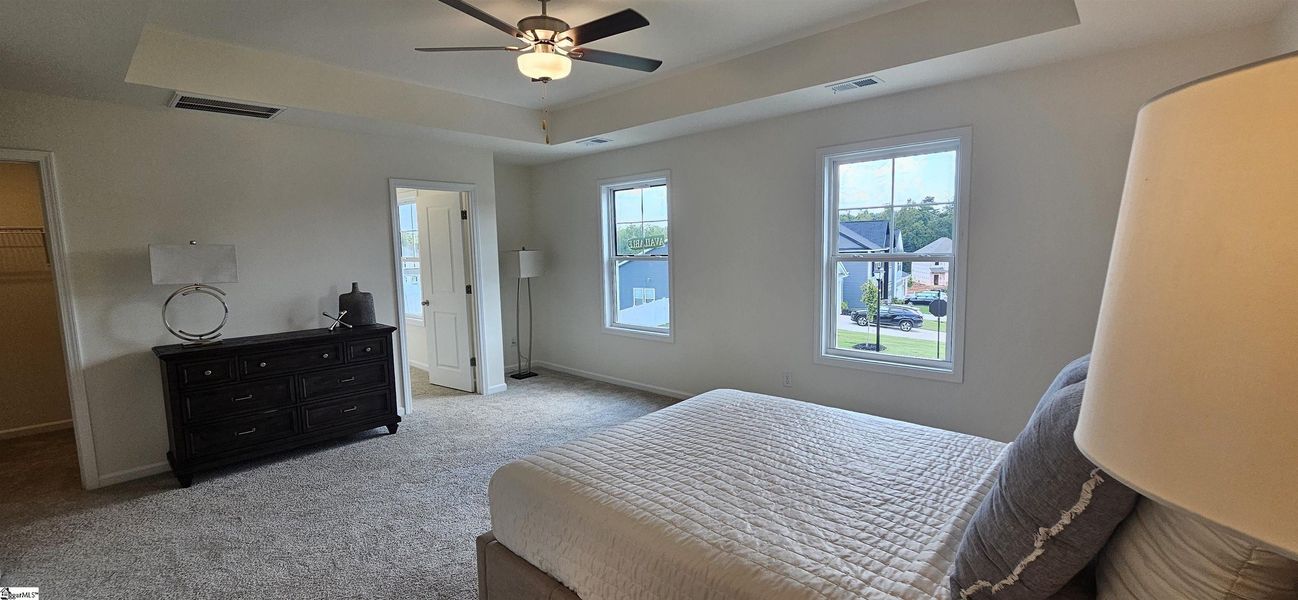 Furnished interior view inside a new home in Sedona, Greenville (Image 9).