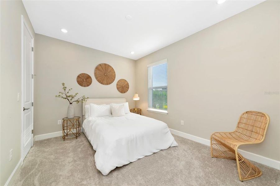Furnished interior view inside a new home in , Sarasota (Image 46).