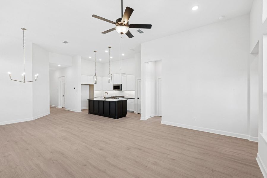 Spacious, unfurnished interior of a new home in Pomona 45' Homesites, Manvel (Image 19). Spacious, unfurnished interior of a new home in Pomona 45' Homesites, Manvel (Image 19).