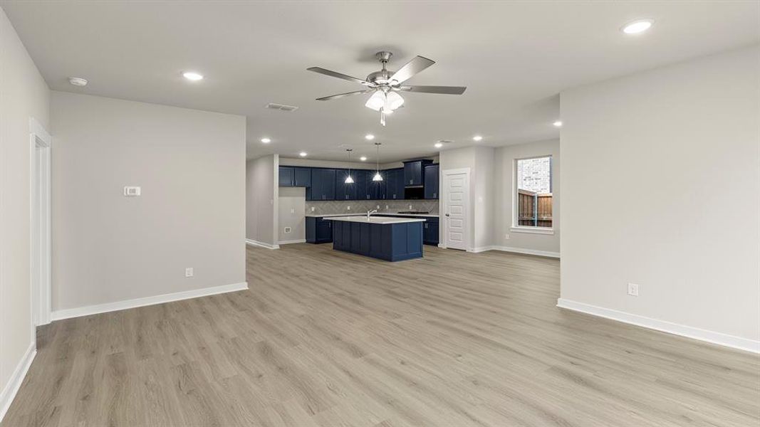 16. 1216 Cider Mill - Family (2) 16. 1216 Cider Mill - Family (2)