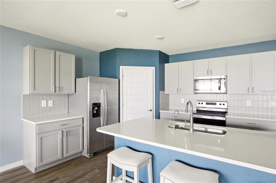 Furnished interior view inside a new home in , Bradenton (Image 11).