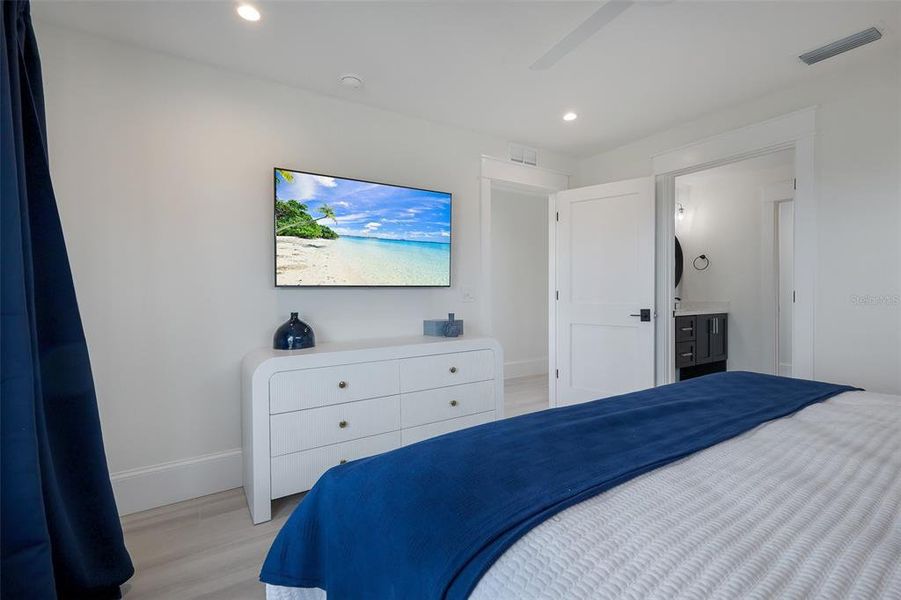 Furnished interior view inside a new home in , Bradenton Beach (Image 24).