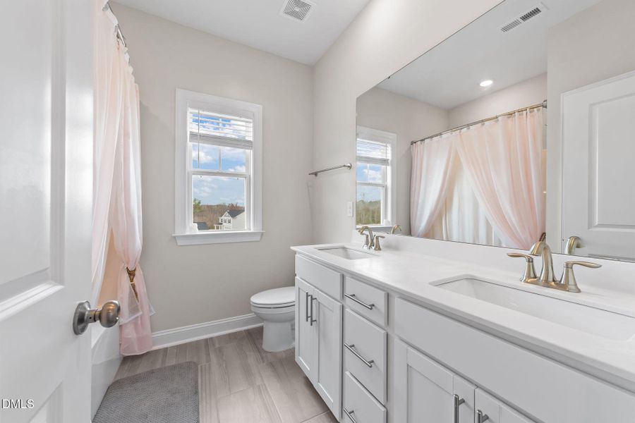 47-web-or-mls-VB4A0652