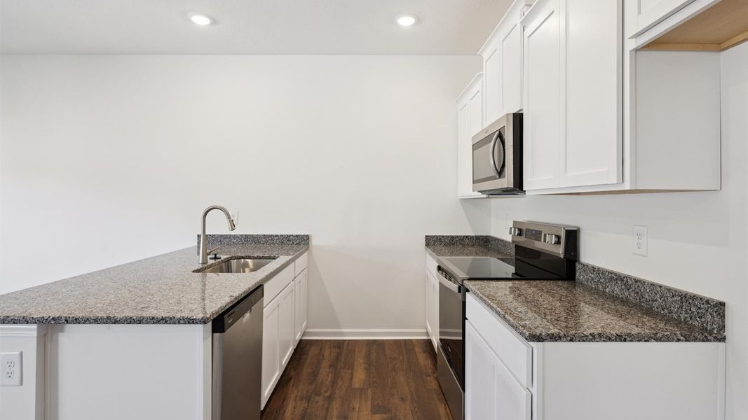Furnished interior view inside a new home in Cherokee Crossing, Kodak (Image 5).