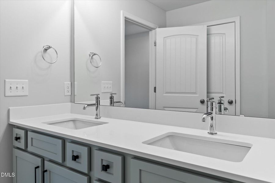 27-5504 Jaeger Drive Primary Bedroom Bat 27-5504 Jaeger Drive Primary Bedroom Bat