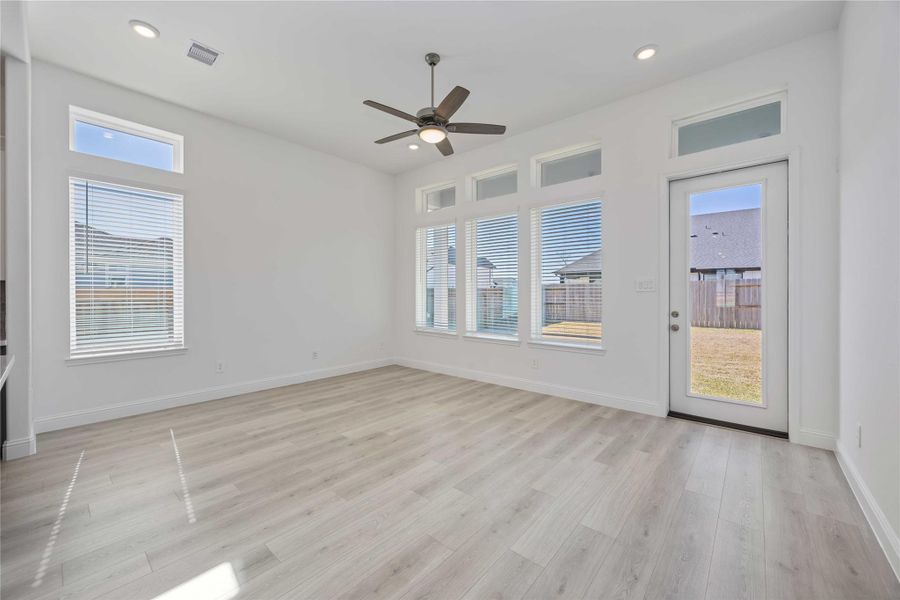 Spacious, unfurnished interior of a new home in Sienna, Missouri City (Image 24). Spacious, unfurnished interior of a new home in Sienna, Missouri City (Image 24).