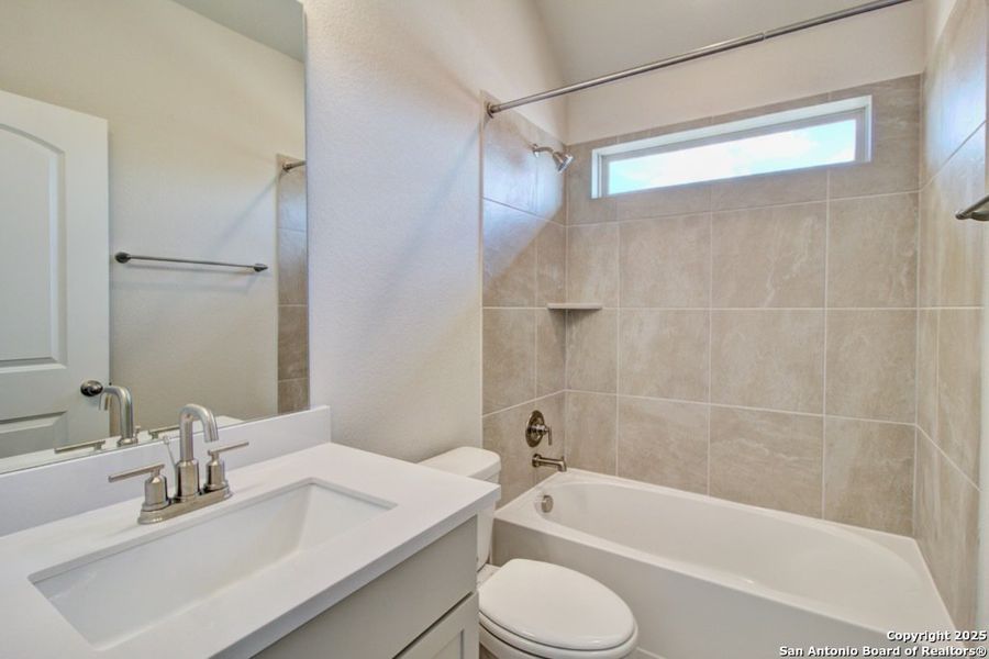 Furnished interior view inside a new home in The Crossvine, Schertz (Image 14). Furnished interior view inside a new home in The Crossvine, Schertz (Image 14).