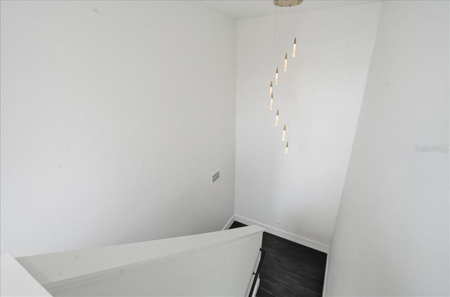 Spacious, unfurnished interior of a new home in , Englewood (Image 66).