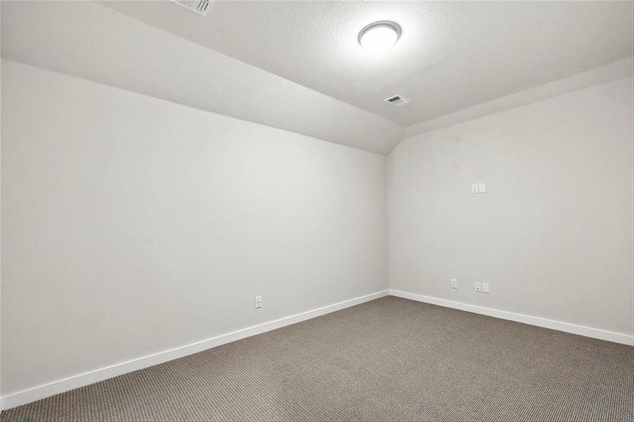 813StoneGroveRdLINCR021 813StoneGroveRdLINCR021