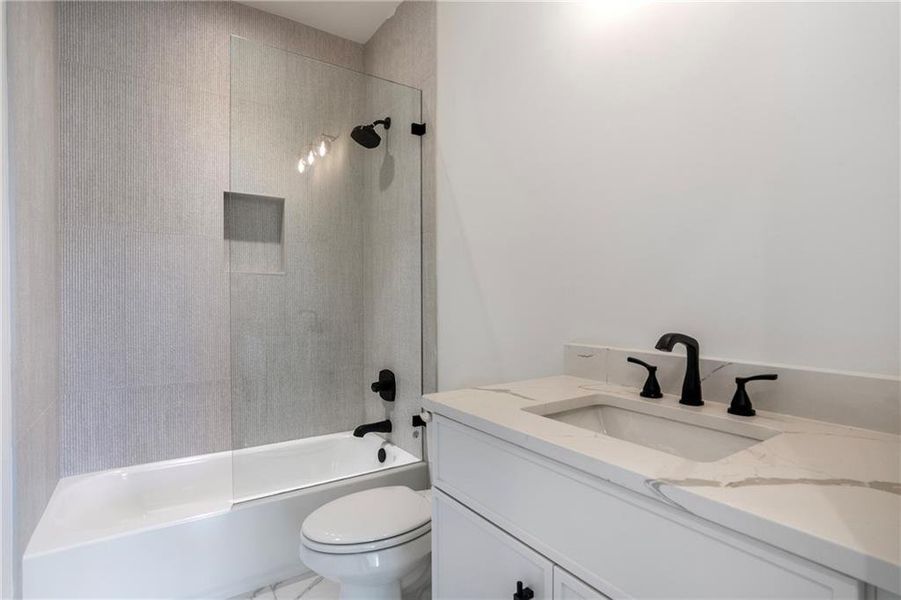 Furnished interior view inside a new home in , Bogart (Image 12).