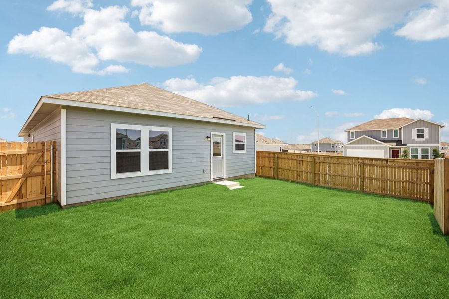 Exterior details and patio area of a home in Edgebrooke, Pflugerville (Image 4).