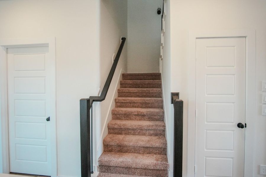 Image 23 of a home in Foxtail Palms.