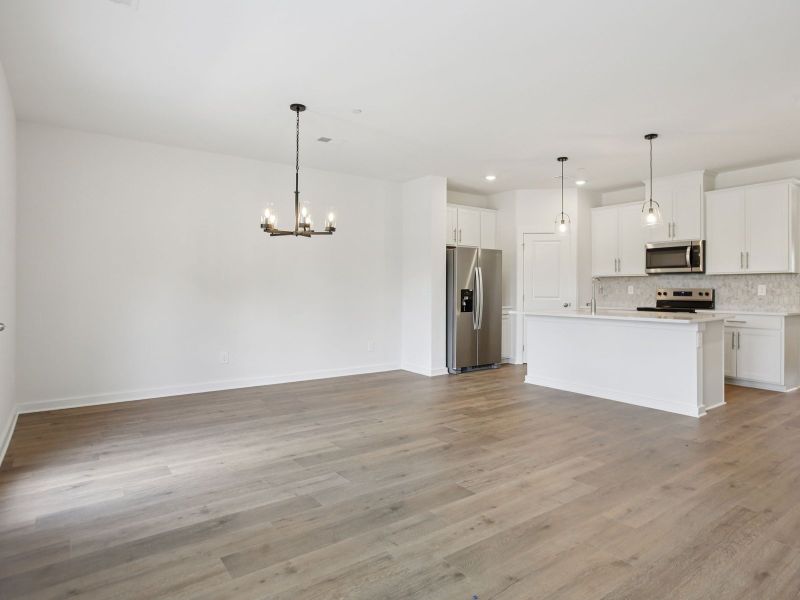 Spacious, unfurnished interior of a new home in Cedarcrest Townhomes, Fairview (Image 9).