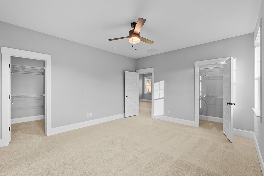 Spacious, unfurnished interior of a new home in Hanes Lake, Winston-Salem (Image 32).