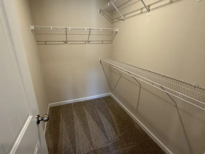 Spacious, unfurnished interior of a new home in Stillwater, Tullahoma (Image 16).