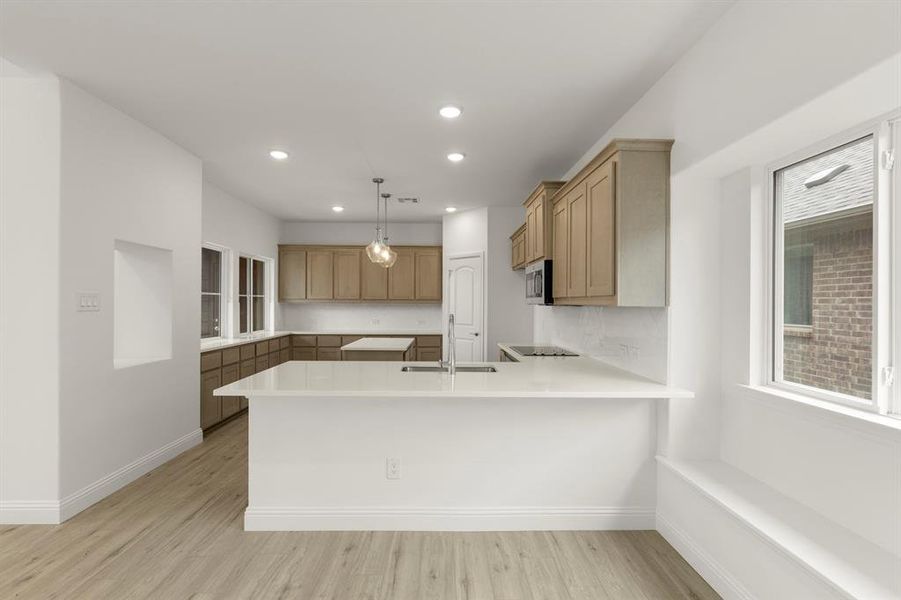 09. 1704 Meadow Crest - Kitchen
