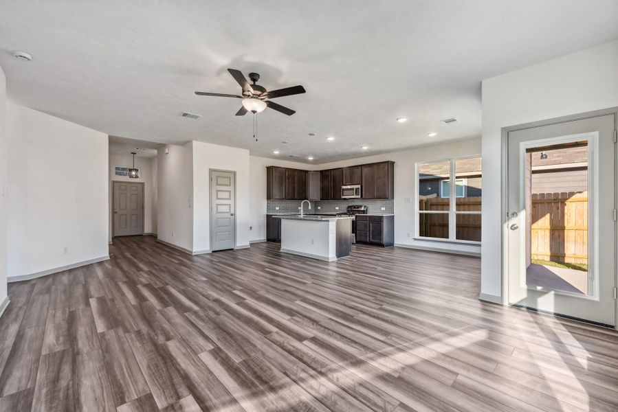 Image 40 of a home in .