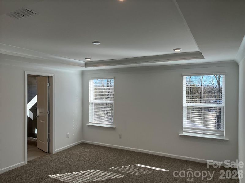 Spacious, unfurnished interior of a new home in Parkside Crossing, Charlotte (Image 14).