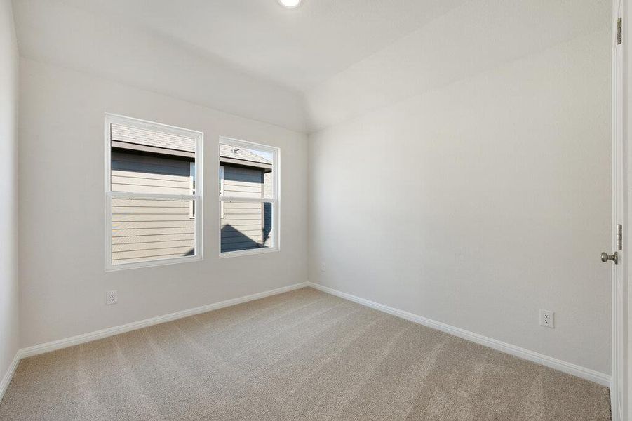 Spacious, unfurnished interior of a new home in Patterson Ranch, Georgetown (Image 32).