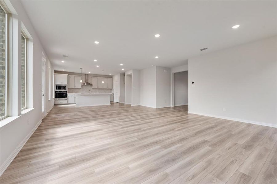 Spacious, unfurnished interior of a new home in Spiritas Ranch, Little Elm (Image 21).