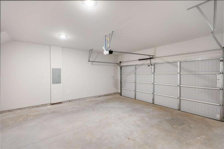 Spacious, unfurnished interior of a new home in , Conyers (Image 22).