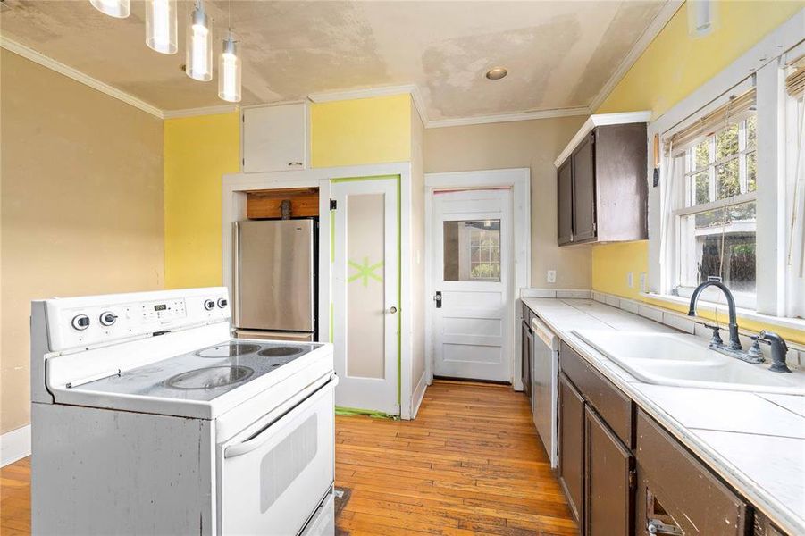 Furnished interior view inside a new home in , Brownwood (Image 5). Furnished interior view inside a new home in , Brownwood (Image 5).