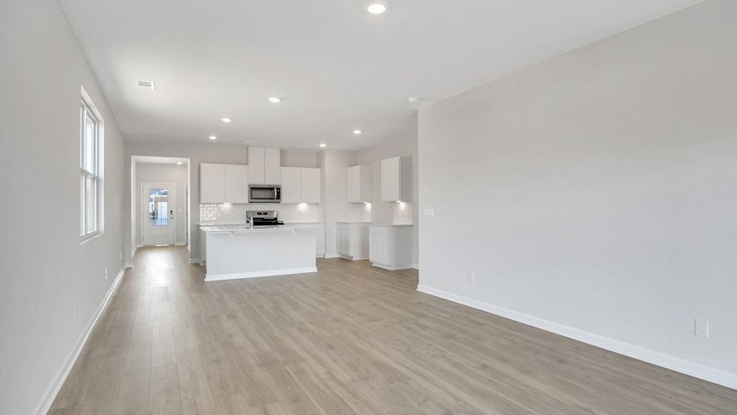 Spacious, unfurnished interior of a new home in Legacy Farms, White House (Image 19). Spacious, unfurnished interior of a new home in Legacy Farms, White House (Image 19).