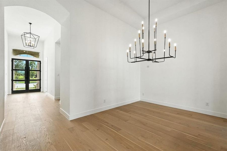 Spacious, unfurnished interior of a new home in Saddle Star Estates, Rockwall (Image 20).