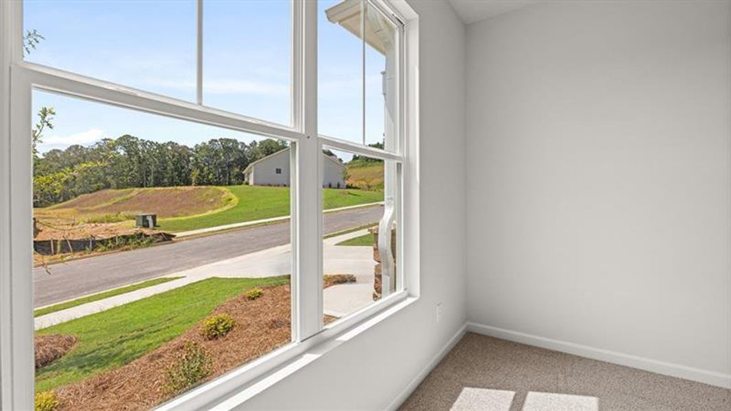 Spacious, unfurnished interior of a new home in Lost Creek, Dallas (Image 27).