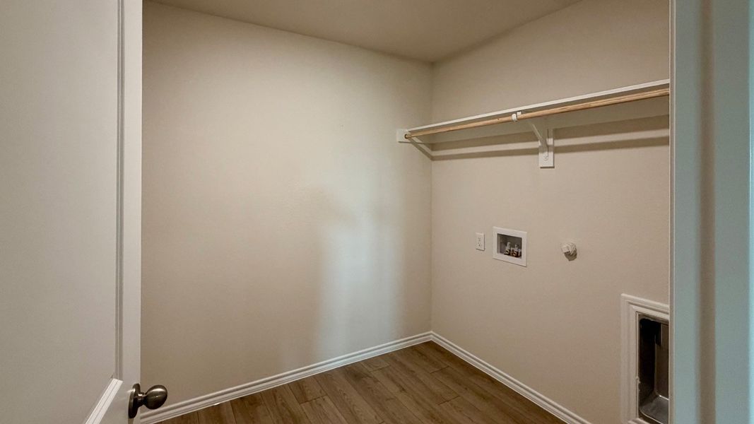 Spacious, unfurnished interior of a new home in Northspur, Terrell (Image 11).