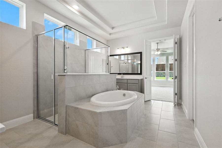 Furnished interior view inside a new home in Ridge Crossing, Waxahachie (Image 12).