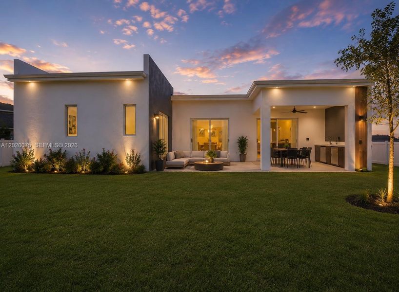 Exterior details and patio area of a home in , Cape Coral (Image 40). Exterior details and patio area of a home in , Cape Coral (Image 40).
