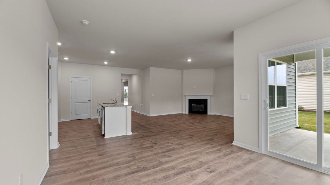 Spacious, unfurnished interior of a new home in West New Bern, New Bern (Image 15).