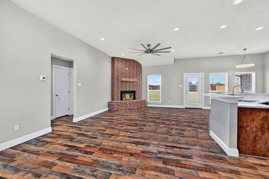 Spacious, unfurnished interior of a new home in , Ector (Image 28). Spacious, unfurnished interior of a new home in , Ector (Image 28).