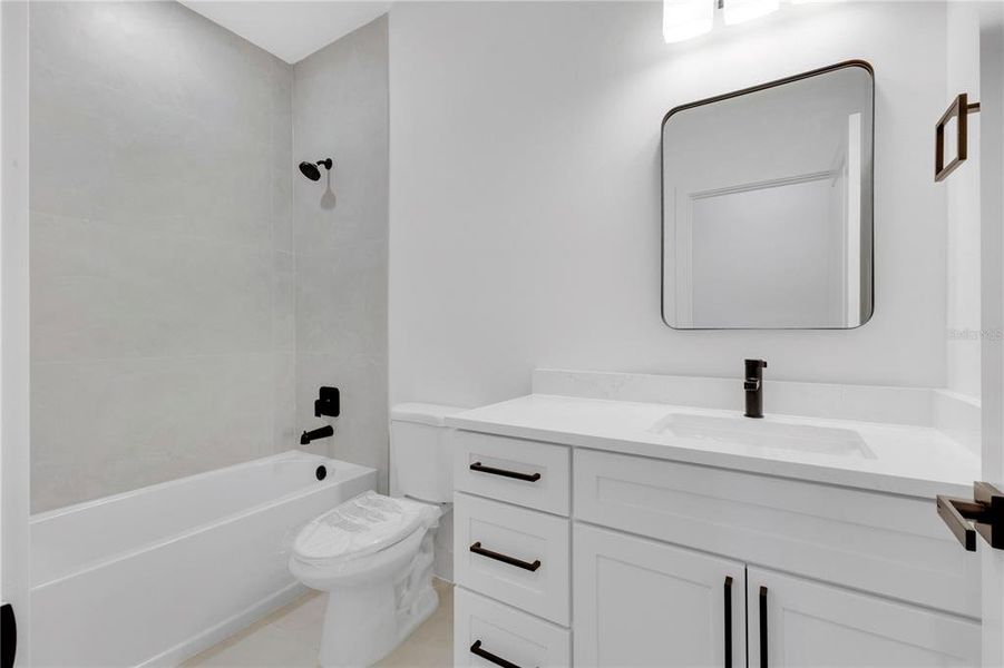 Furnished interior view inside a new home in , Orlando (Image 5).