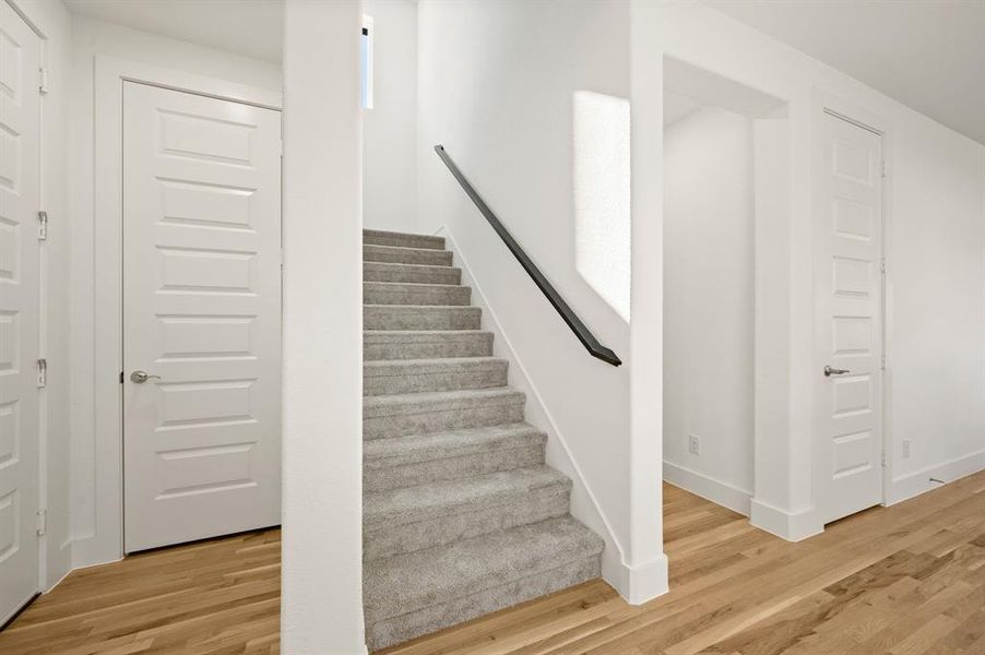 Spacious, unfurnished interior of a new home in The Resort on Eagle Mt. Lake, Fort Worth (Image 38).