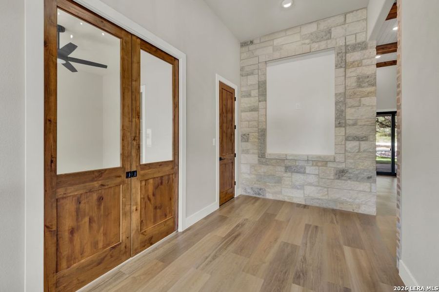 Spacious, unfurnished interior of a new home in , Spring Branch (Image 32). Spacious, unfurnished interior of a new home in , Spring Branch (Image 32).