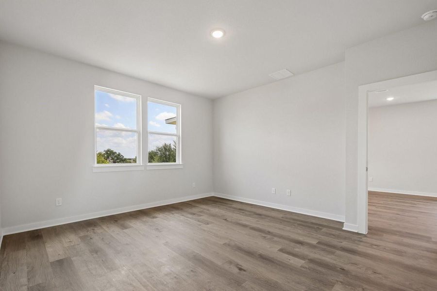 Spacious, unfurnished interior of a new home in Jennings Place, Georgetown (Image 18).