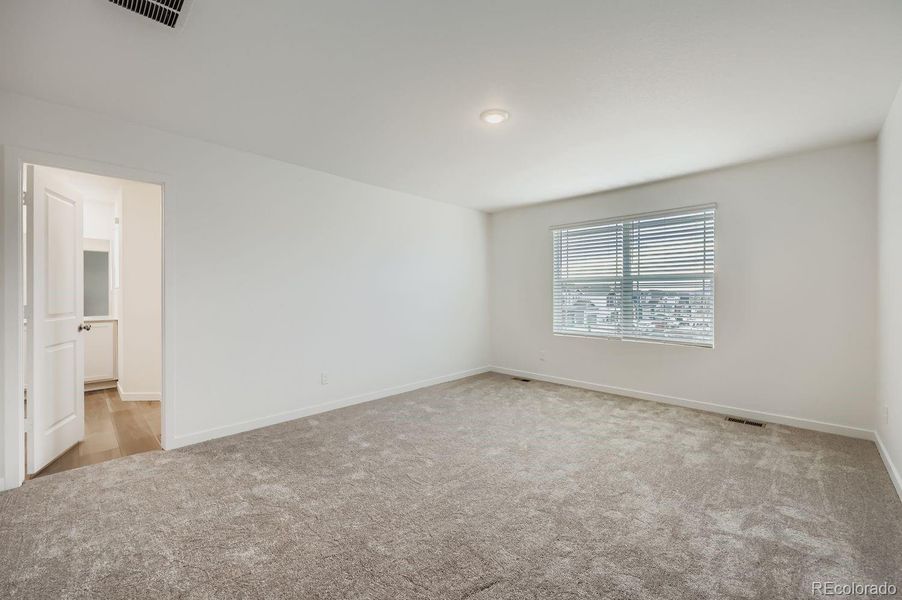 Spacious, unfurnished interior of a new home in Copper Chase: The Celestial Collection, Colorado Springs (Image 10). Spacious, unfurnished interior of a new home in Copper Chase: The Celestial Collection, Colorado Springs (Image 10).